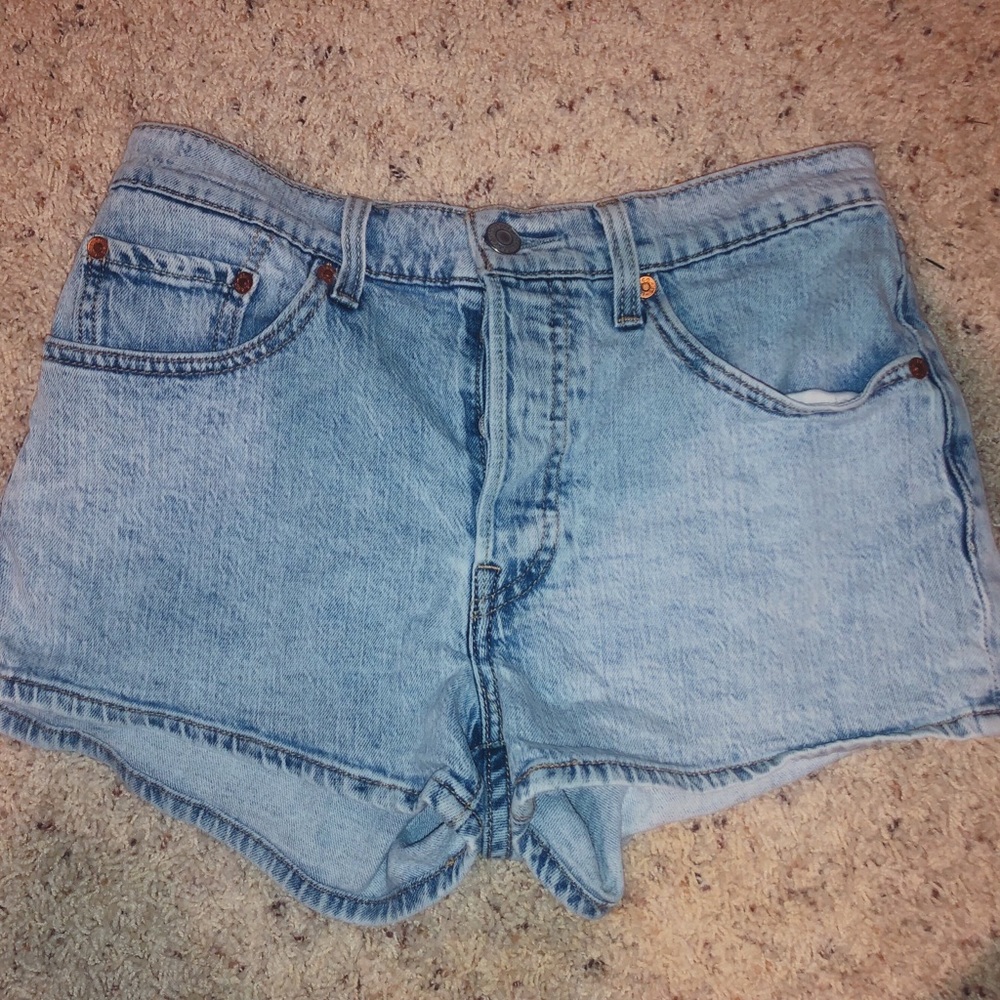 levi’s jean shorts